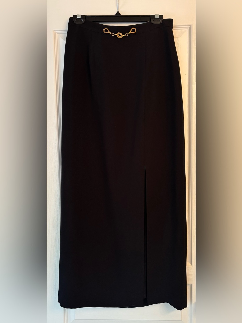 Tendance Black Pencil Maxi Skirt with Gold Chain Detail
